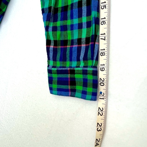 GAP Flannel Women’s Shirt - Picture 5 of 6